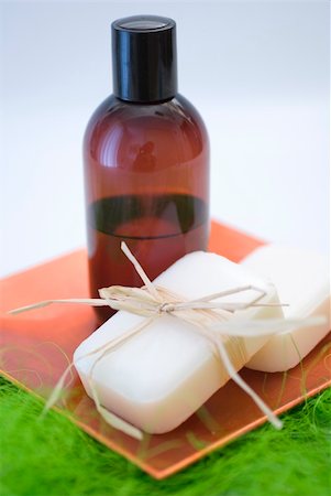 smithesmith (artist) - Soap and accessories for wellness, spa or relaxing Photographie de stock - Aubaine LD & Abonnement, Code: 400-05044063