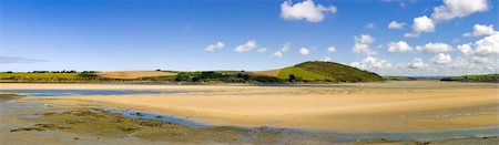 padstow - view from the camel trail cycleway and footpath along disused railway line the estuary of the river camel padstow and rock cornish coast cornwall england uk Foto de stock - Super Valor sin royalties y Suscripción, Código: 400-05045250