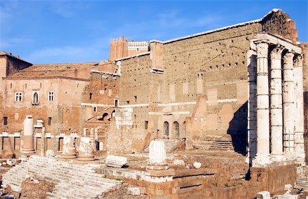 simsearch:400-04007617,k - The Forum of Augustus with the Temple of Mars Ultor in the Imperial Forums in Rome, Italy. c 2 BC. Stockbilder - Microstock & Abonnement, Bildnummer: 400-05045457