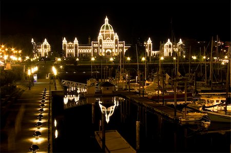 simsearch:400-04832012,k - Parliament house of British Columbia  Canada Fotografie stock - Microstock e Abbonamento, Codice: 400-05046277