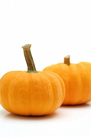 simsearch:400-04008520,k - Pumpkins on white vertical Stock Photo - Budget Royalty-Free & Subscription, Code: 400-05046767