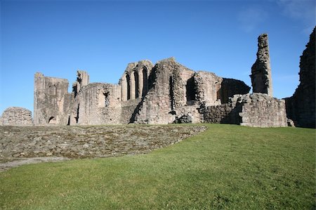 Kildrummy Castle Ruins, Aberdeenshire, Scotland Stock Photo - Budget Royalty-Free & Subscription, Code: 400-05047602