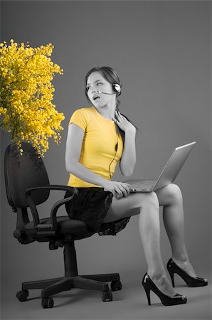 simsearch:400-03996848,k - nice office worker looking mimosa as present with a surprise Fotografie stock - Microstock e Abbonamento, Codice: 400-05040018