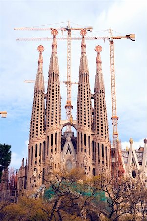 simsearch:700-03069015,k - Sagrada Familia in Barcelona, Spain designed by Gaudi.  Construction began in 1882. Stockbilder - Microstock & Abonnement, Bildnummer: 400-05042785