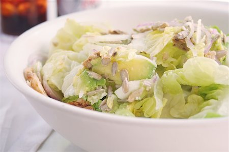 salada caesar - Caesar's Salad, healthy eating for dieting Foto de stock - Royalty-Free Super Valor e Assinatura, Número: 400-05054749