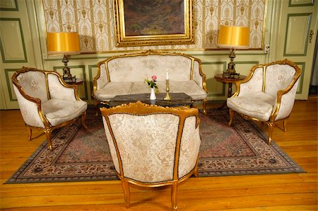 simsearch:400-06922170,k - Elegant room with antique furniture Photographie de stock - Aubaine LD & Abonnement, Code: 400-05054995