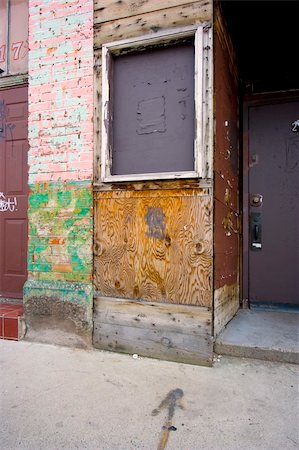 simsearch:400-04784057,k - Old Torn Down Building in Downtown Stock Photo - Budget Royalty-Free & Subscription, Code: 400-05055161