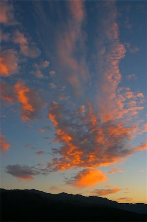 simsearch:400-04718715,k - Beautiful sunrise with fire red clouds. Stockbilder - Microstock & Abonnement, Bildnummer: 400-05056816