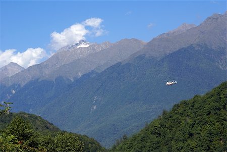 Mountain area near Krasnaya Polyana, Sochi, Russia Photographie de stock - Aubaine LD & Abonnement, Code: 400-05056812