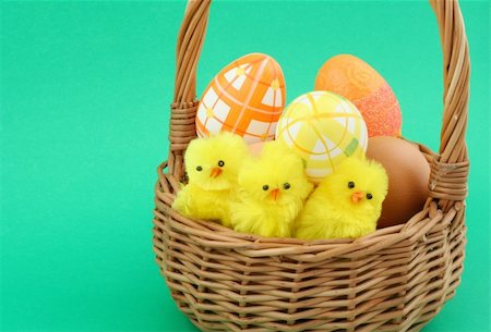 easter basket on green Stock Photo - Budget Royalty-Free & Subscription, Code: 400-05057611