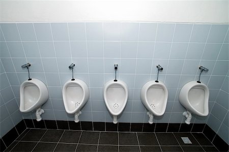 white man toilets, tiles on floor and walls Photographie de stock - Aubaine LD & Abonnement, Code: 400-05058586