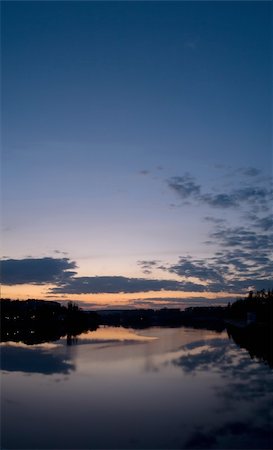 dragunov (artist) - The sunset over the evening river Photographie de stock - Aubaine LD & Abonnement, Code: 400-05059182