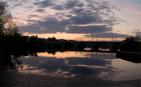 dragunov (artist) - The sunset over the city bridge Photographie de stock - Aubaine LD & Abonnement, Code: 400-05059183