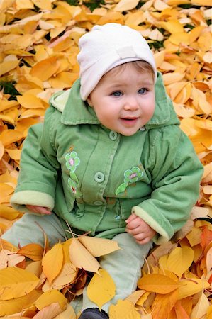 simsearch:400-04067084,k - baby at a park in Autumn Stock Photo - Budget Royalty-Free & Subscription, Code: 400-05059255