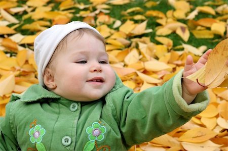 simsearch:400-04067084,k - baby at a park in Autumn Stock Photo - Budget Royalty-Free & Subscription, Code: 400-05059256