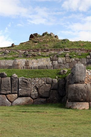 Ancient Sacsayhuaman ruins outside of Cusco, Peru Foto de stock - Super Valor sin royalties y Suscripción, Código: 400-05051050