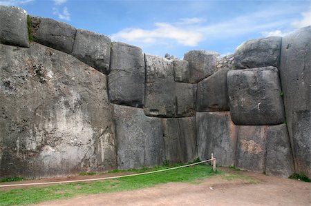 Ancient Sacsayhuaman ruins outside of Cusco, Peru Foto de stock - Super Valor sin royalties y Suscripción, Código: 400-05051052