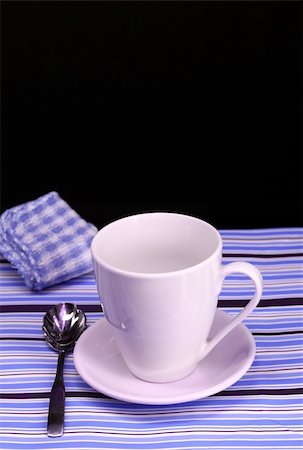 simsearch:400-04013113,k - A table set for a coffee break in blue Photographie de stock - Aubaine LD & Abonnement, Code: 400-05051987