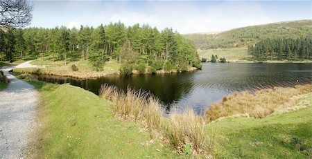 simsearch:400-04527515,k - Howden Reservoir in the Derwent Valley Peak District National Park midlands england uk Foto de stock - Super Valor sin royalties y Suscripción, Código: 400-05064323