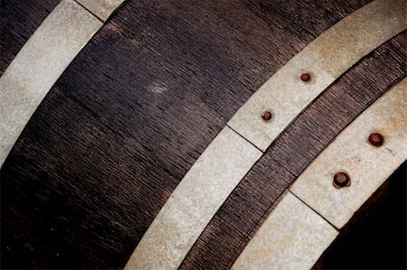 shiraz - Closeup of a Wine Barrel Photographie de stock - Aubaine LD & Abonnement, Code: 400-05068497