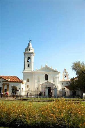 recoleta district - The prominent church in Buenos Aires, Argentina, titled Nuestra Señora del Pilar Photographie de stock - Aubaine LD & Abonnement, Code: 400-05069607