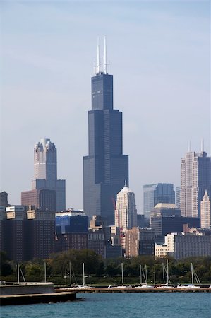 Skyline of Chicago with Sears Tower Stock Photo - Budget Royalty-Free & Subscription, Code: 400-05060039