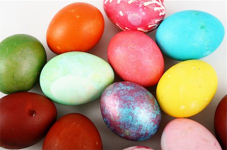 Multicolored easter eggs: green, yellow, red, blue etc. Photographie de stock - Aubaine LD & Abonnement, Code: 400-05060086