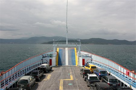 The bow of a car ferry (not full of cars) while sailing to its destination Stock Photo - Budget Royalty-Free & Subscription, Code: 400-05060716
