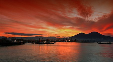 Sunrise of the bay of Naples, Italy Stock Photo - Budget Royalty-Free & Subscription, Code: 400-05060877