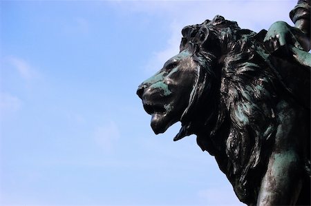 Queen Victoria's Memorial outside Buckingham Palace Stock Photo - Budget Royalty-Free & Subscription, Code: 400-05061708