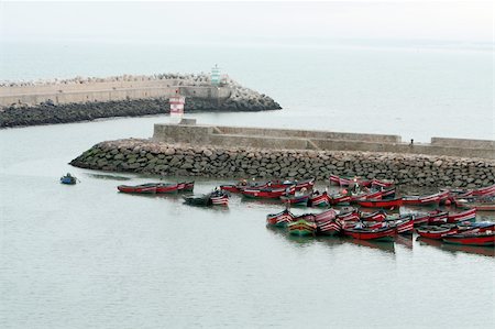 dreef (artist) - Fishing boats in harbor ready for going to sea Foto de stock - Super Valor sin royalties y Suscripción, Código: 400-05062092