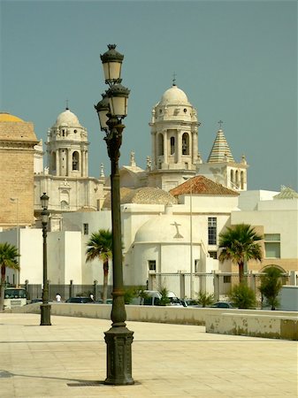 simsearch:6119-08266643,k - Cathredral in Cadiz, southern Spain Photographie de stock - Aubaine LD & Abonnement, Code: 400-05062729