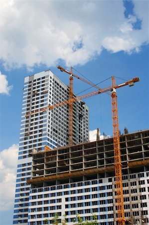 simsearch:400-06075932,k - Construction of the big building in large city Fotografie stock - Microstock e Abbonamento, Codice: 400-05063056