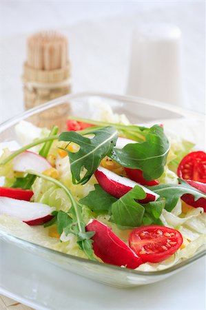 simsearch:400-04165864,k - Healthy vegetable salad with low calorie Stockbilder - Microstock & Abonnement, Bildnummer: 400-05063616