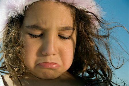 simsearch:400-06561568,k - closeup of a crying little girl Photographie de stock - Aubaine LD & Abonnement, Code: 400-05063787