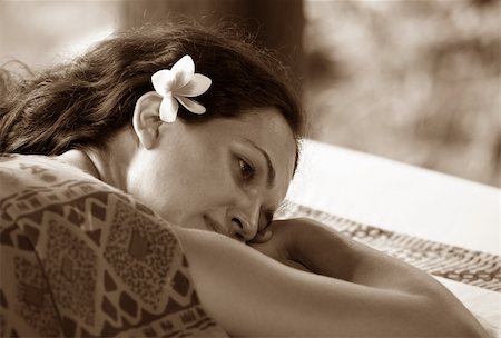 simsearch:400-05125882,k - White woman on massage in Bali salon Fotografie stock - Microstock e Abbonamento, Codice: 400-05074383