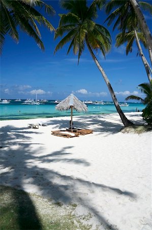 palms trees and white sand of boracay island in the philippines Stock Photo - Budget Royalty-Free & Subscription, Code: 400-05074856