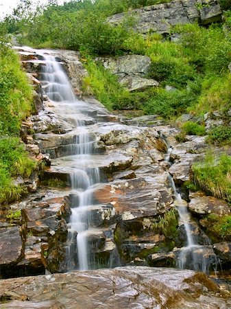 simsearch:400-05056416,k - small waterfall in mountain East Siberia Photographie de stock - Aubaine LD & Abonnement, Code: 400-05075767