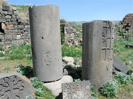 simsearch:879-09034433,k - ruined columns in Havuts Tar monastery,Armenia Foto de stock - Super Valor sin royalties y Suscripción, Código: 400-05075895