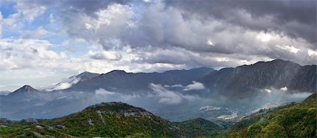 sierra - panoramic view of autumn in mountains with dramatic sky Foto de stock - Royalty-Free Super Valor e Assinatura, Número: 400-05079152