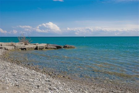 Nice landscape of lake Ontario during the day Foto de stock - Super Valor sin royalties y Suscripción, Código: 400-05079526