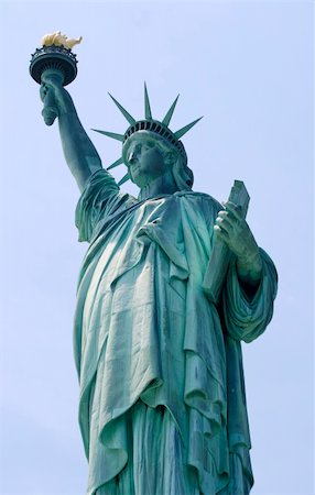 simsearch:400-04615381,k - Statue of Liberty on Liberty Island in New York City. Foto de stock - Super Valor sin royalties y Suscripción, Código: 400-05079856