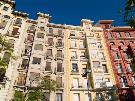 Apartment buildings in Madrid, Spain. Stockbilder - Microstock & Abonnement, Bildnummer: 400-05079978