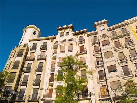 Apartment buildings in Madrid, Spain. Stockbilder - Microstock & Abonnement, Bildnummer: 400-05079979