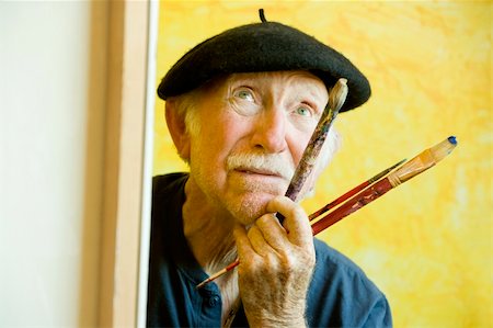 simsearch:400-04065514,k - Elderly painter wearing a beret working on a large canvas and looking up Foto de stock - Super Valor sin royalties y Suscripción, Código: 400-05070193
