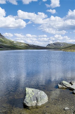 simsearch:400-07325218,k - Mountain lake, summer, blue sky, Norway Photographie de stock - Aubaine LD & Abonnement, Code: 400-05070353