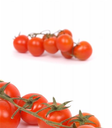 simsearch:400-07818752,k - fresh red tomatoes on the white background Foto de stock - Super Valor sin royalties y Suscripción, Código: 400-05070694