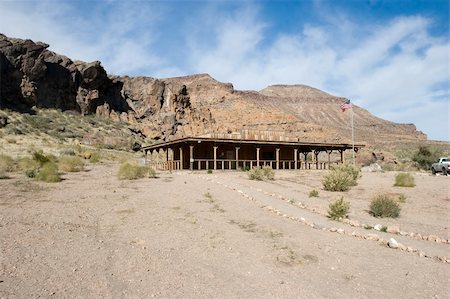 dead people in deserts - The Mojave National Preserve is located in the Mojave Desert in Southern California, Stock Photo - Budget Royalty-Free & Subscription, Code: 400-05071097