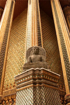 donsimon (artist) - bangkoks grand palace Foto de stock - Super Valor sin royalties y Suscripción, Código: 400-05071403