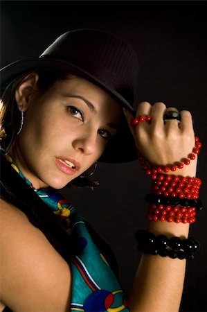 simsearch:400-05092676,k - Portrait of young woman in trendy fashion with hat and tie Stock Photo - Budget Royalty-Free & Subscription, Code: 400-05071480